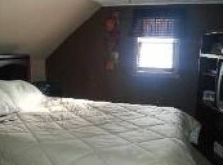 14348 Kolmar Ave, Midlothian, IL 60445