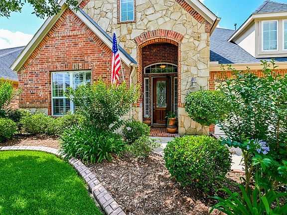 3rd image of 28007 Barberry Banks Ln