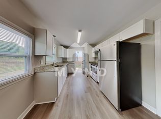 1608 Rosetree Ct, Charlotte, NC 28213