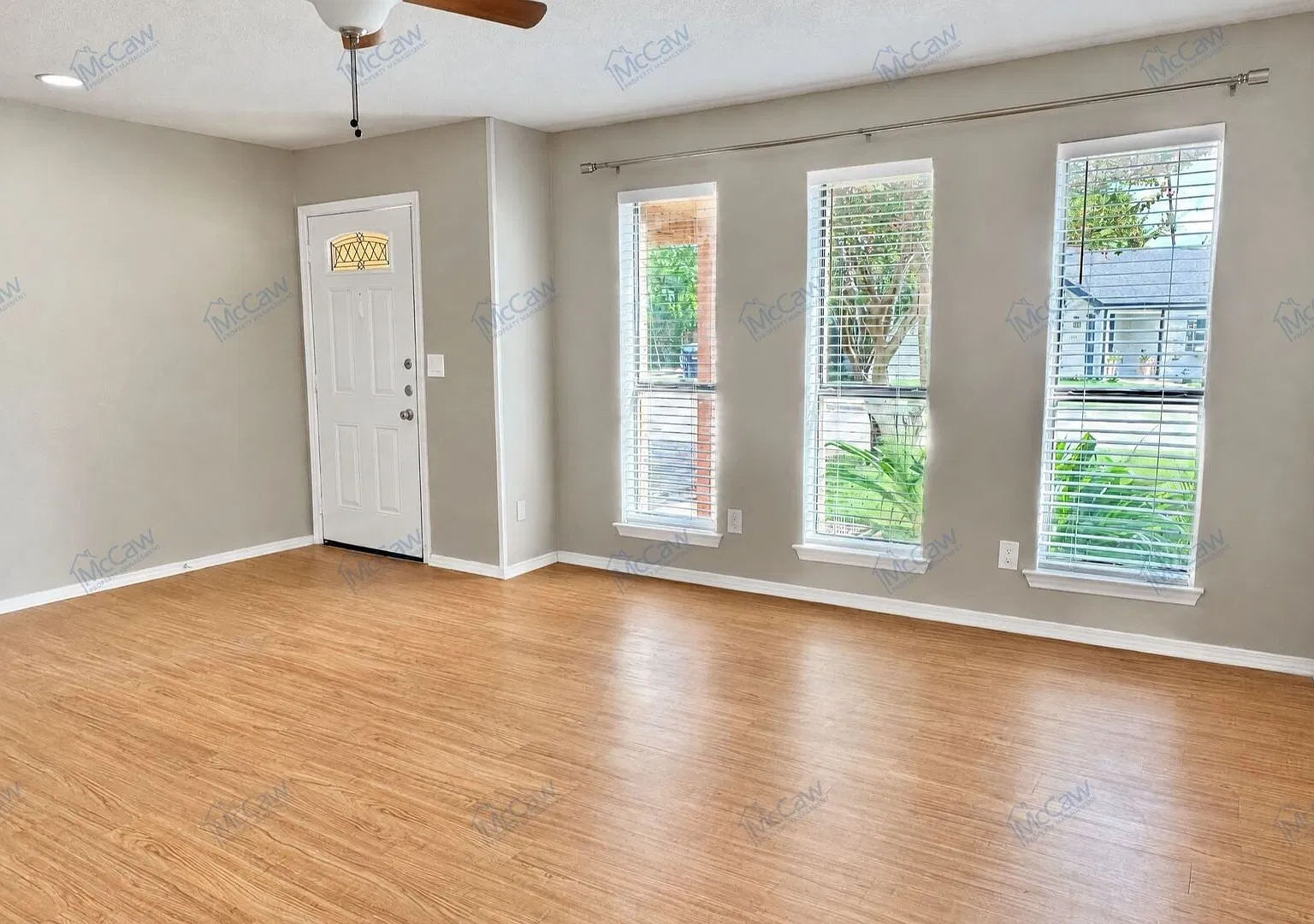 Cute 2/2/1 duplex in McKinney! — Photo 2