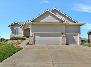 2503 N Fieldstone St, Andover, KS 67002