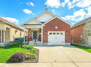 11 Lockwood St, Cambridge, ON N1P0A5
