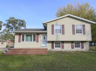 1227 Ann St, Waterloo, IA 50707