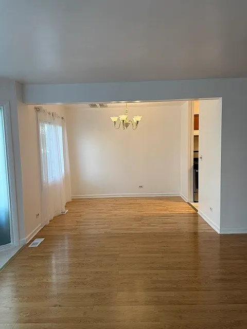 2 bed, 1150 sqft, $2,300 — Photo 4
