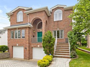 34 Bayview Ave, Englewood Cliffs, NJ 07632