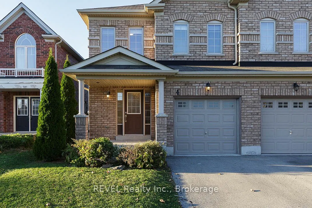 4 bed, $2,650 — Photo 1