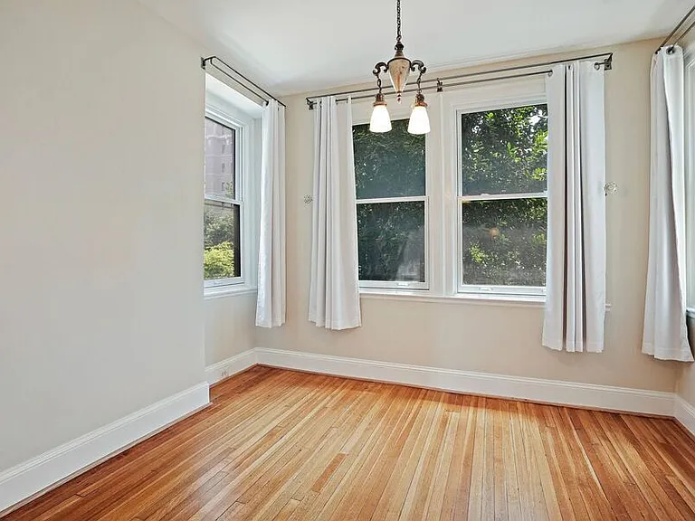 2008 16th St NW #101 — Photo 21