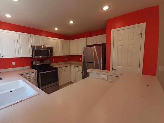 4th image of 11614 NE 87th Ln