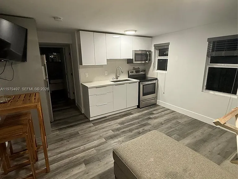 2020 Washington St #4 — Photo 6