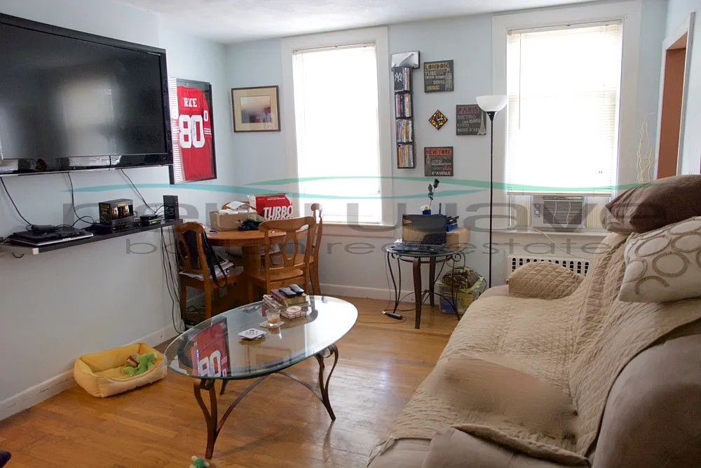 1 bed, 550 sqft, $2,800 — Photo 1