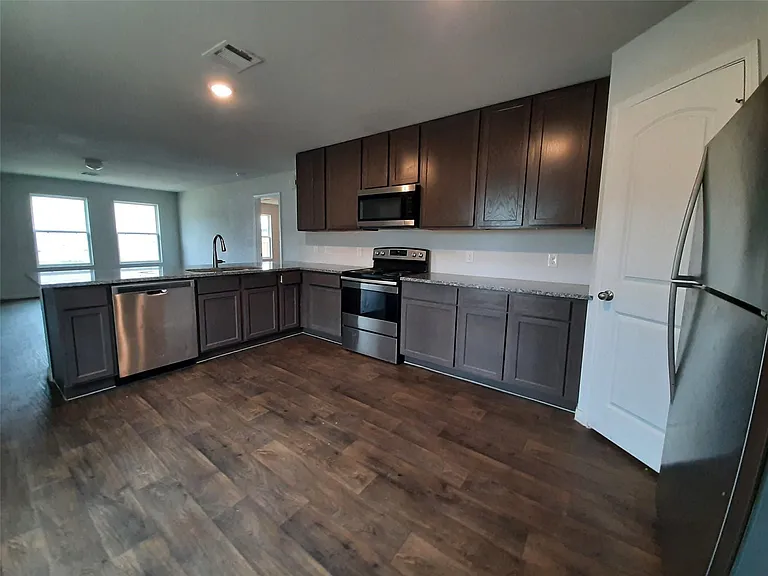 15118 Sorrento Bay Cir — Photo 7