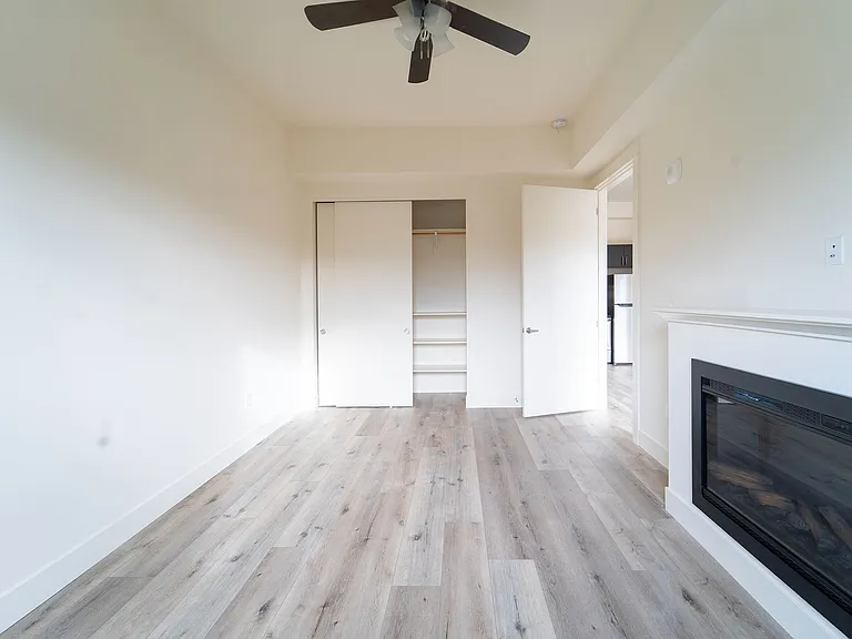 Capitol Hill Apartments — Photo 123