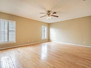 5th image of 3710 Leona St