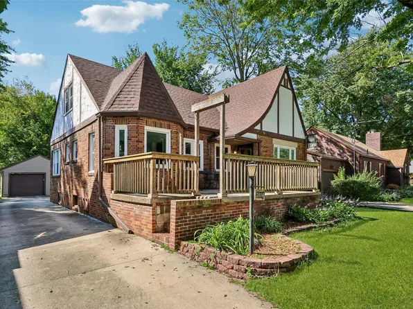 2814 42nd St, Des Moines, IA 50310