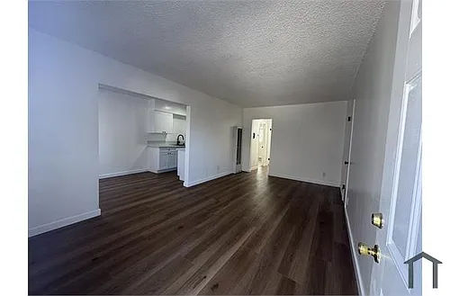 1358 W 37th St #2 Photo 1