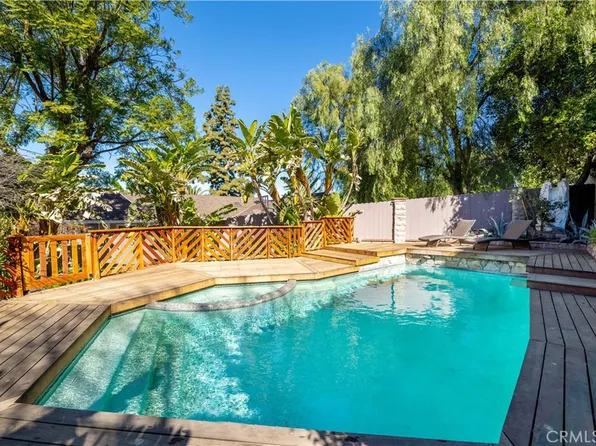 22540 Cass Ave, Woodland Hills, CA 91364