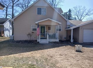 3047 Island Lake Dr, National City, MI 48748