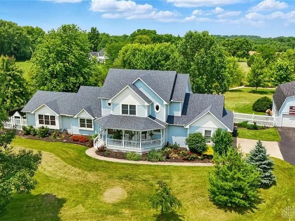 3244 N Shoemaker Rd, Lebanon, OH 45036