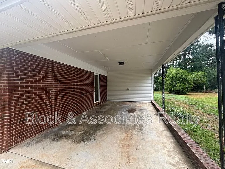 3609 Melrose Dr — Photo 11