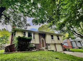 2419 Bridger Dr, Independence, MO 64057