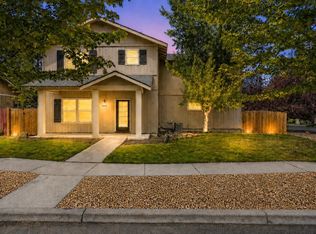 20676 Wild Rose Ln, Bend, OR 97702