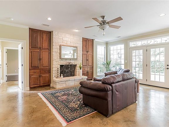 5th image of 3 Windwood Ct