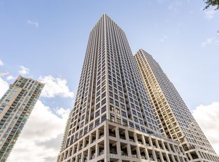 30 Elm Dr E #1709, Mississauga, ON L5A 4C3
