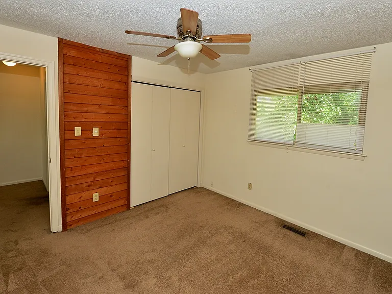 1548 Beachview Dr — Photo 22