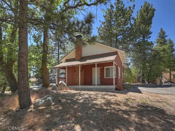 572 Dahlia Dr, Green Valley Lake, CA 92341