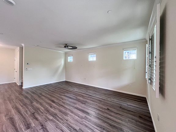 5th image of 407 Chives Way