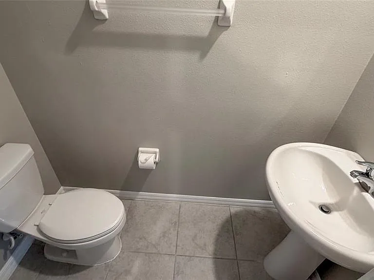 3816 Hanover Dr — Photo 24