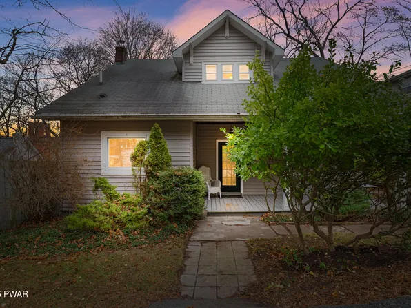 407 Wangum Ave, Hawley, PA 18428