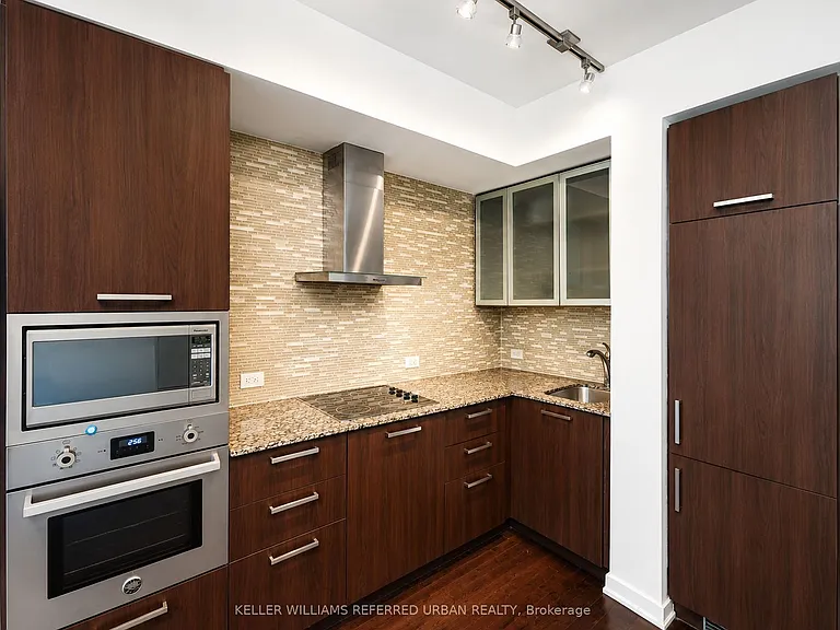 14 York St #4309 — Photo 4