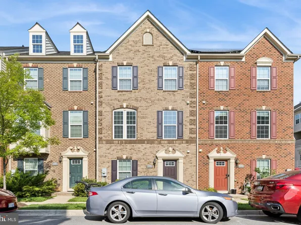 8212 N Channel Dr, Greenbelt, MD 20770