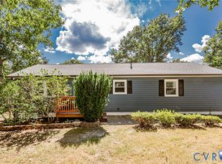 2 Hillcrest Dr, Stafford, VA 22556
