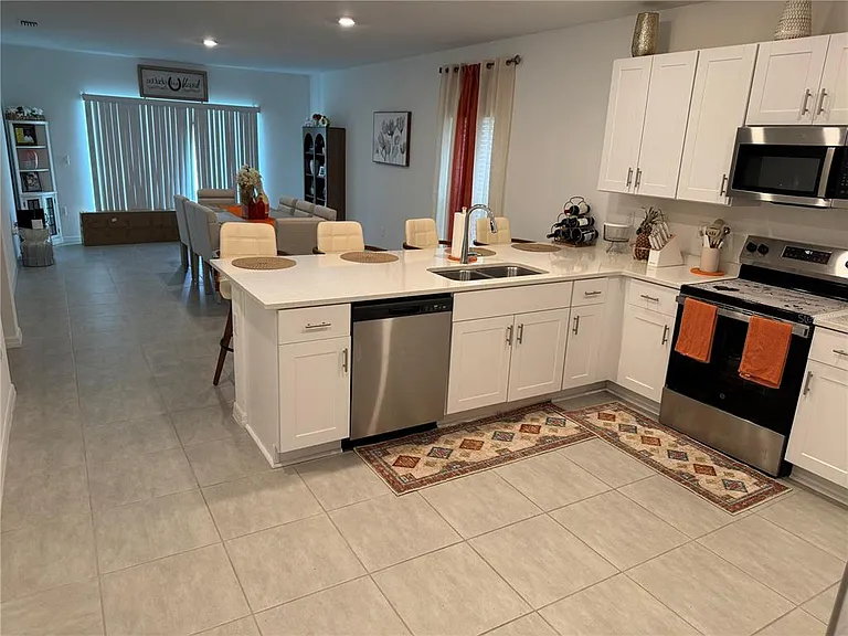1951 Rosewood Cir — Photo 6