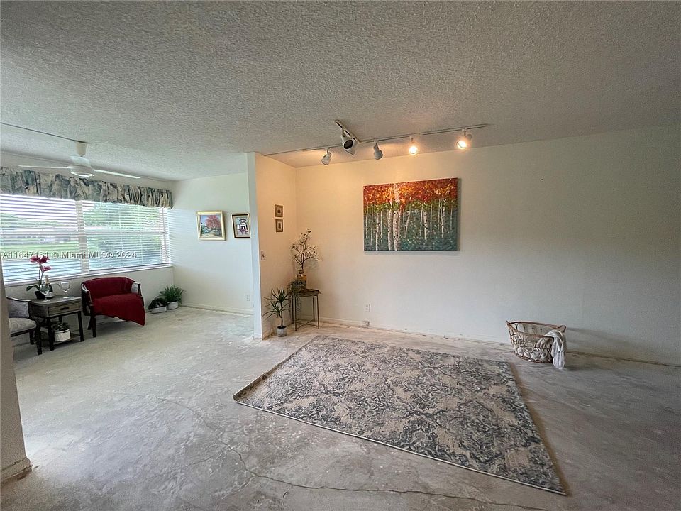 1st image of 9861 Sunrise Lakes Blvd APT 102