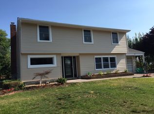 348 Lake Ave, Deer Park, NY 11729