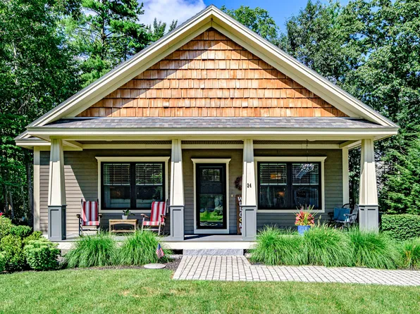24 Hidden Brook Drive, Gorham, ME 04038