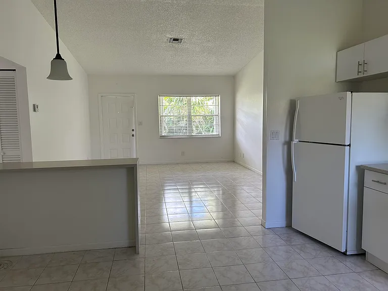 6140 SW 41st Ct #1 — Photo 12