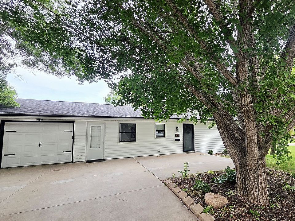 Single car garage