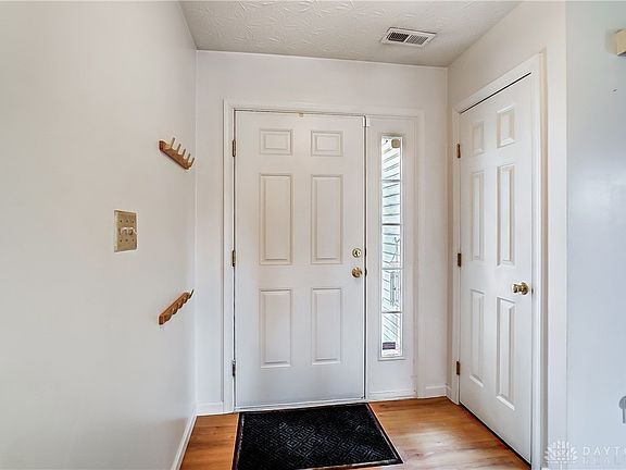 4th image of 5331 Wood Dale Dr