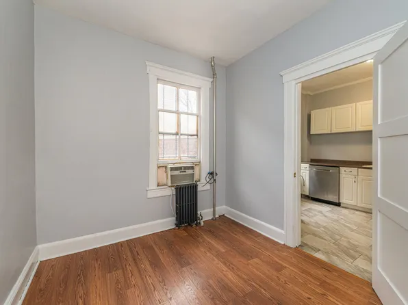 92 Mallory Avenue image 1 of 22