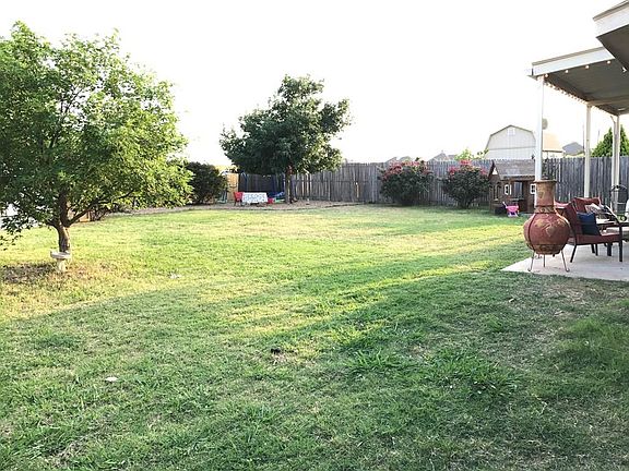 3rd image of 336 Sagebrush Ln