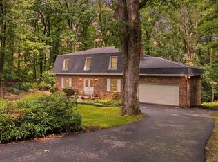 914 Glamis Cir, Signal Mountain, TN 37377