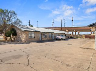 5722 Brownfield Dr, Lubbock, TX 79414
