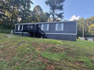 41 Poole Cir, Ellenwood, GA 30294