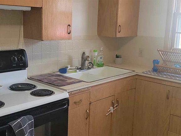 2nd image of 18 W 25th Ave #20