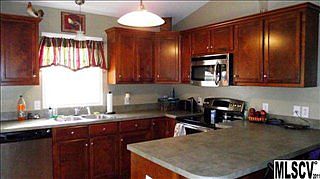 3rd image of 17 Granite Creek Dr