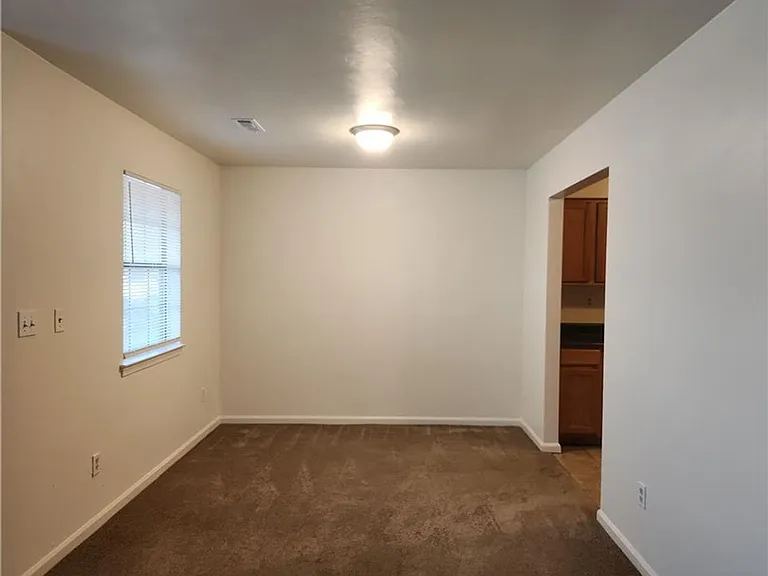 6045 Bradford Dr #B — Photo 8